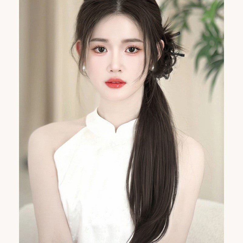 Elegant Deep Wave Ponytail Extension for Women - Natural-Looking Synthetic Hair, Claw Clip In, Versatile for All Occasions